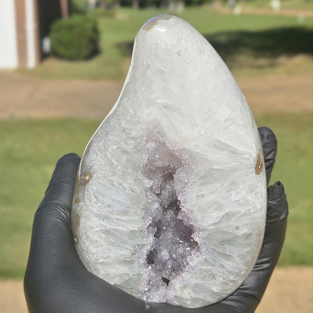 Amethyst Geode - Picture 4 of 8